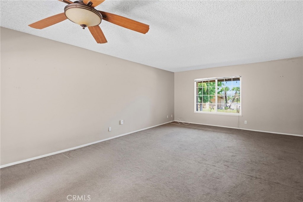 1541 Pinewood Place Property Photo 9