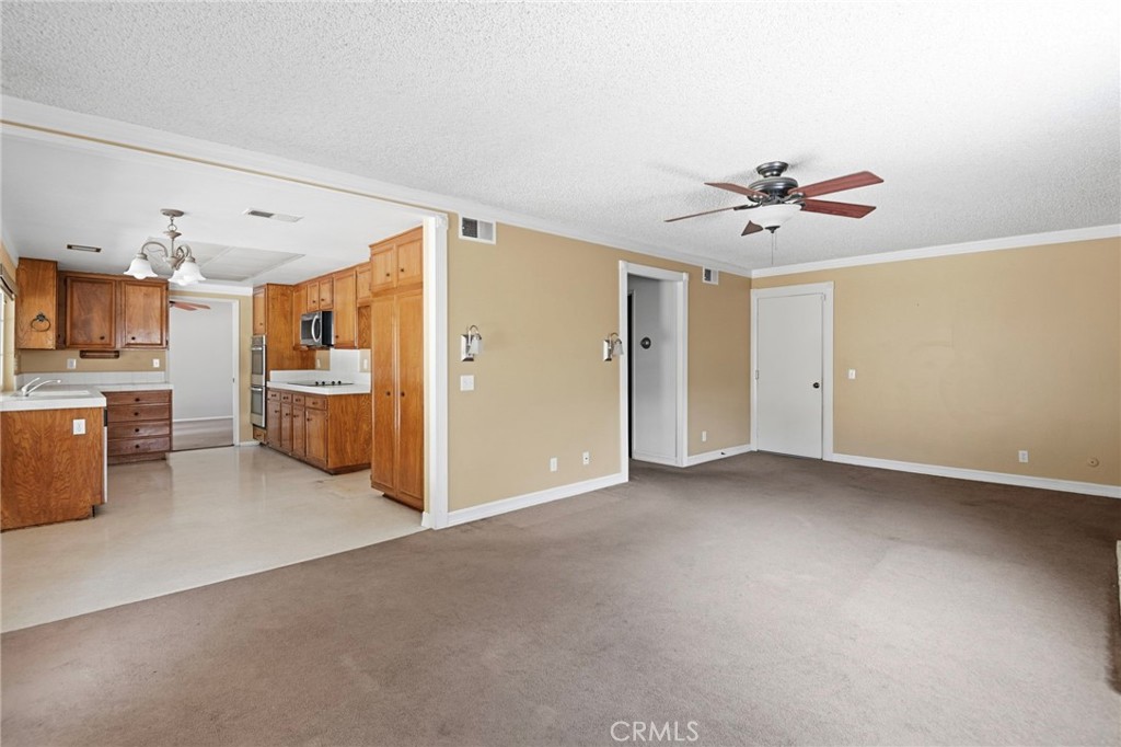 1541 Pinewood Place Property Photo 11