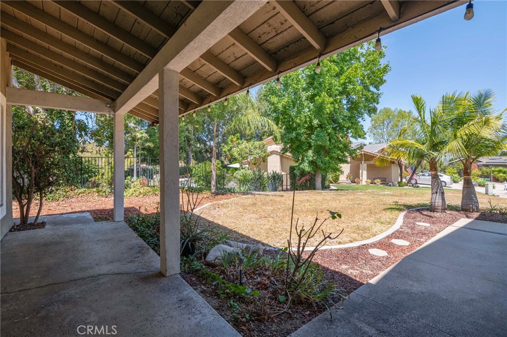 1541 Pinewood Place Property Photo 45