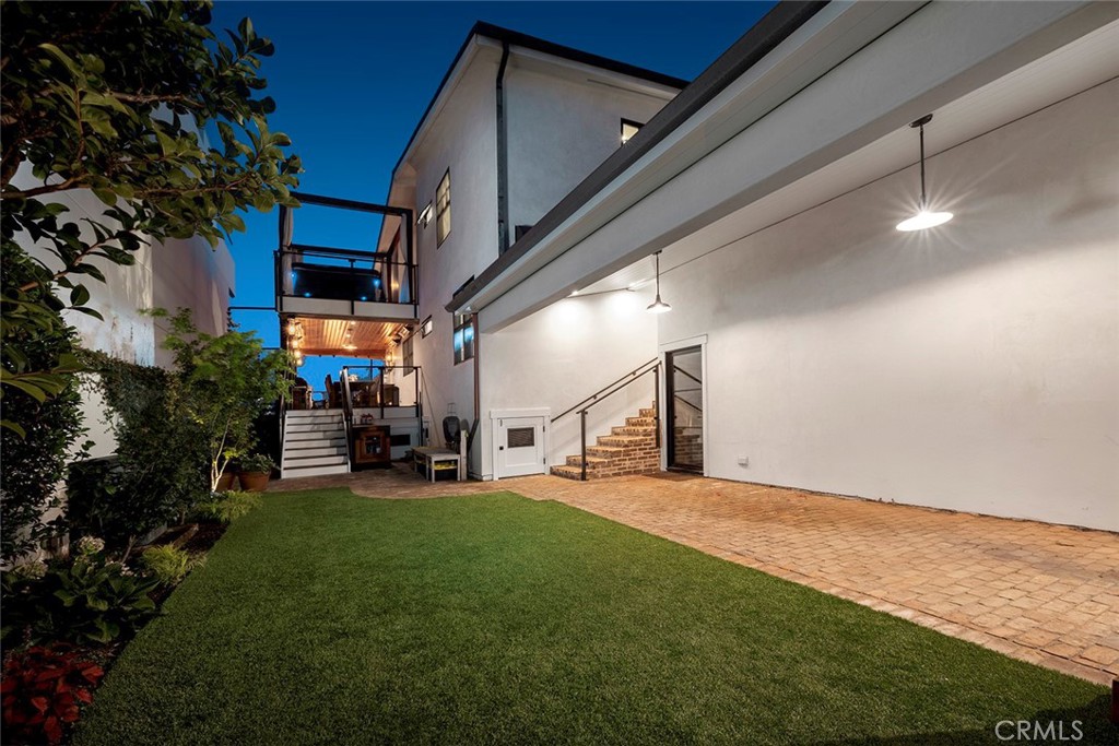5903 E Corso Di Napoli Property Photo 2