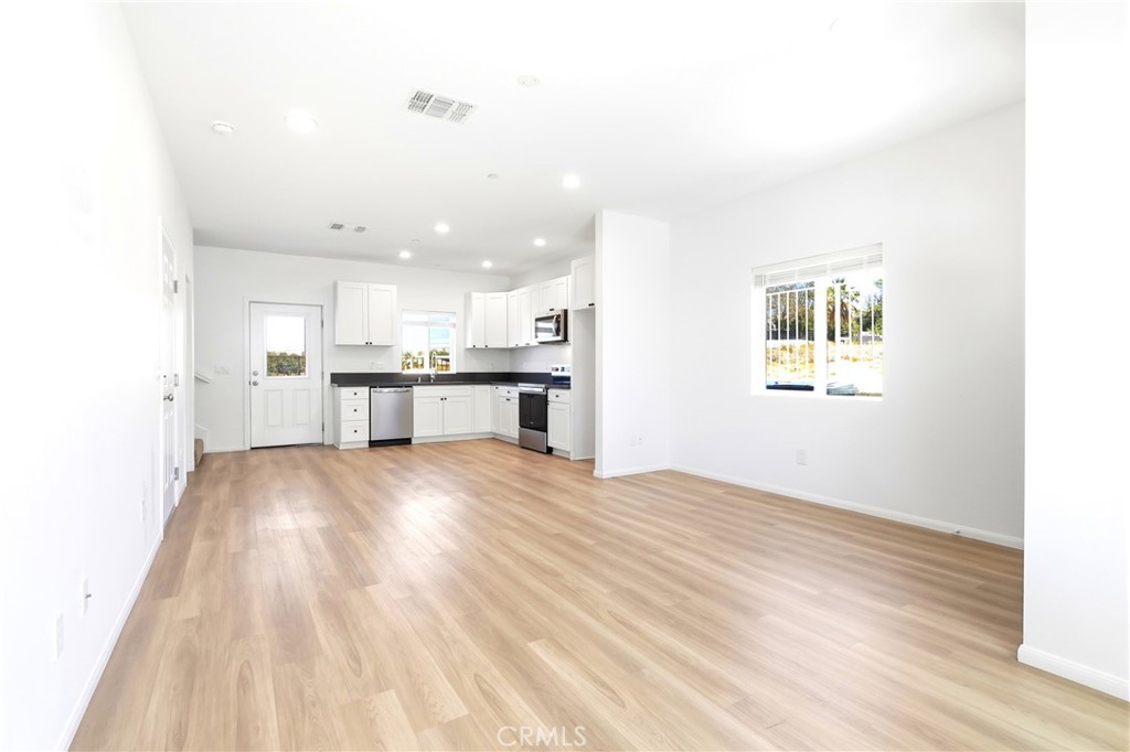 11075 Mesquite Ave Property Photo 4