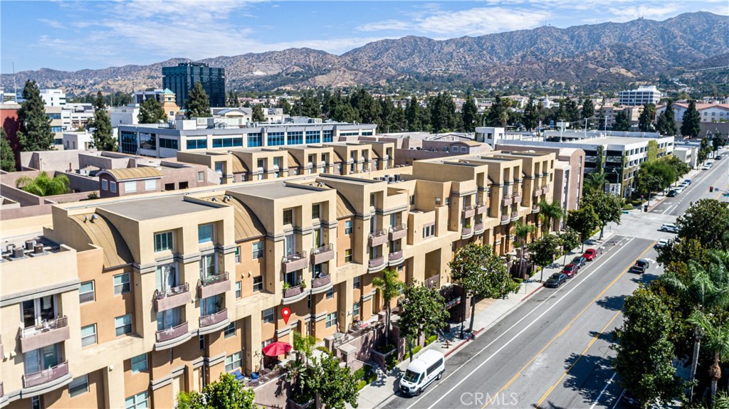 201 E Angeleno 105 Property Photo 12