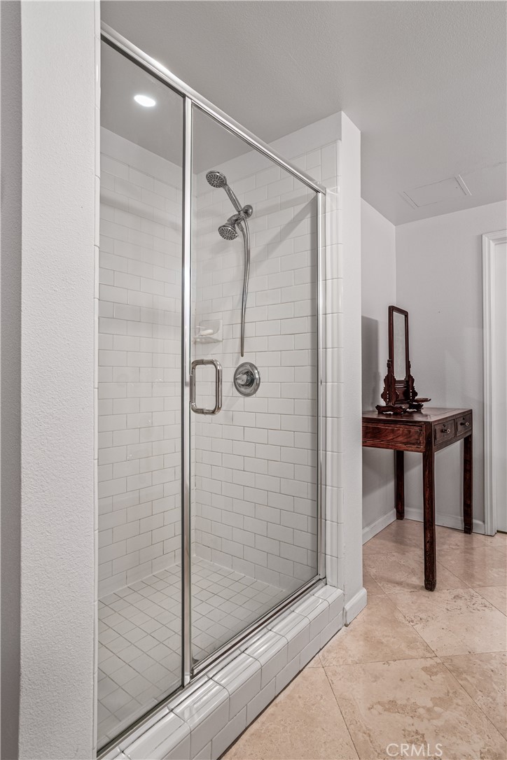 201 E Angeleno 105 Property Photo 30