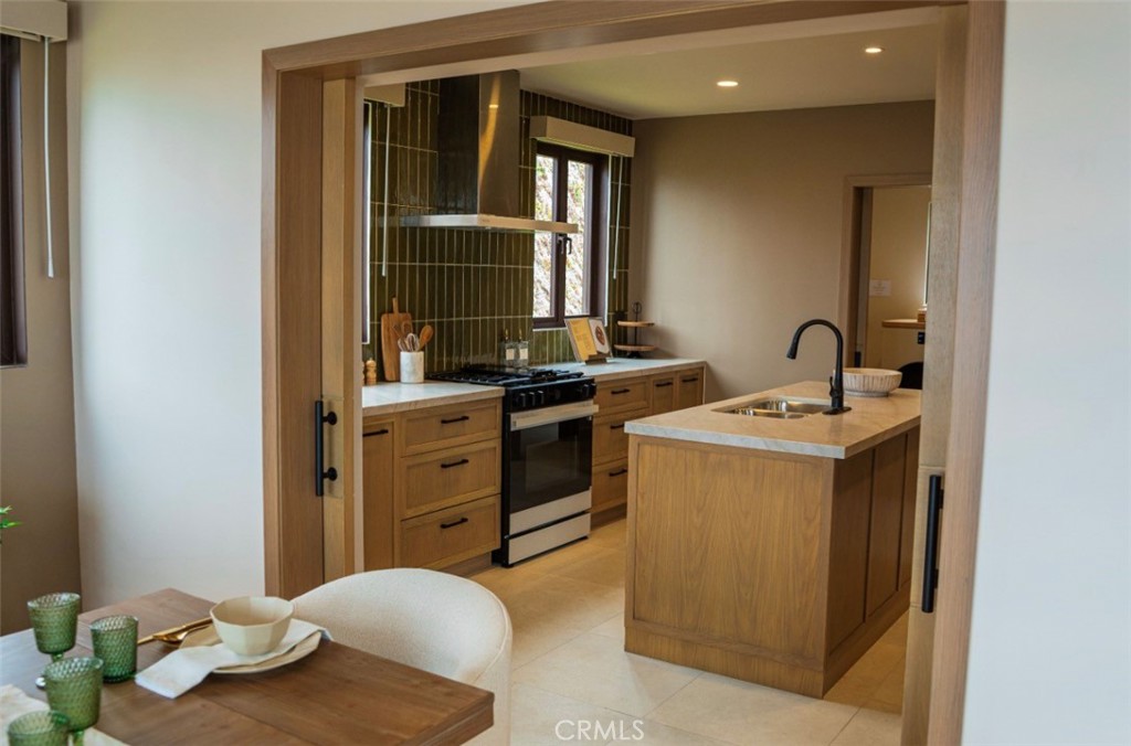 OC26162065 Property Photo 10