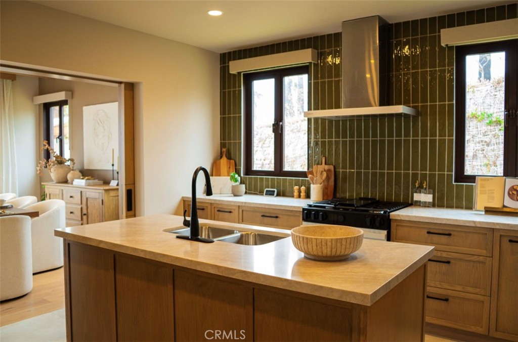OC26162065 Property Photo 11