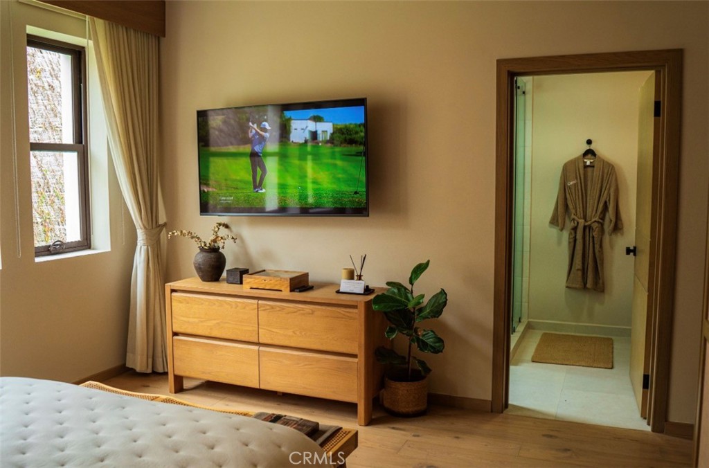 OC26162065 Property Photo 16