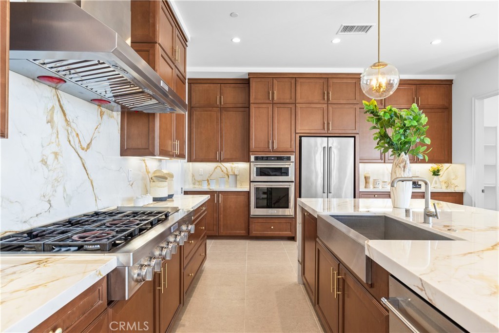 149 Summerland Property Photo 18