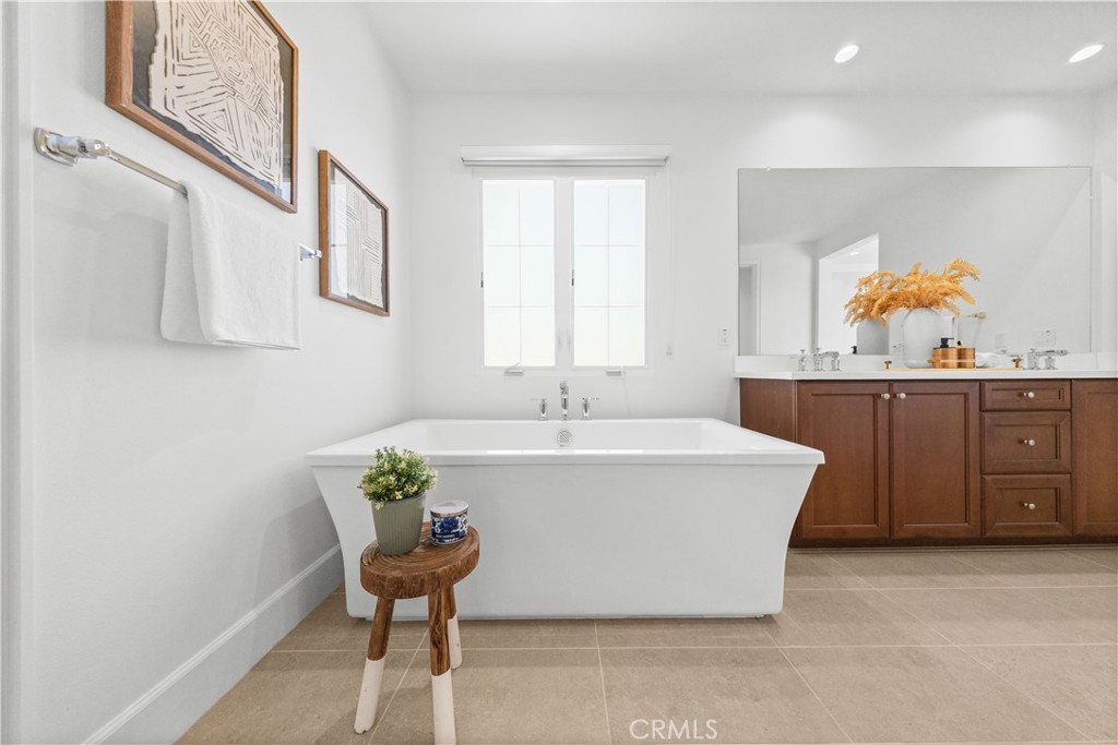 149 Summerland Property Photo 30