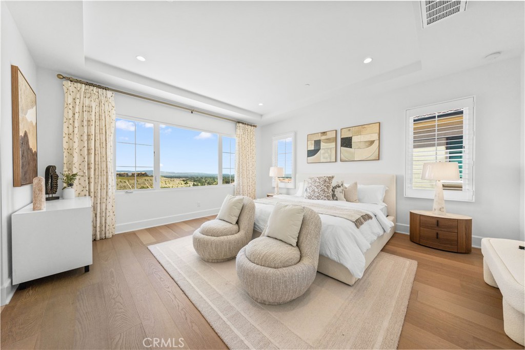 149 Summerland Property Photo 33