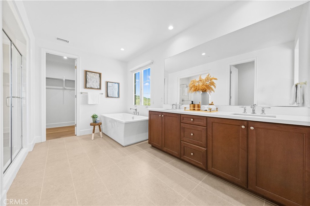 149 Summerland Property Photo 35