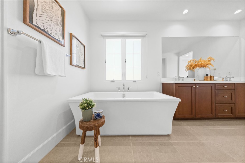 149 Summerland Property Photo 36