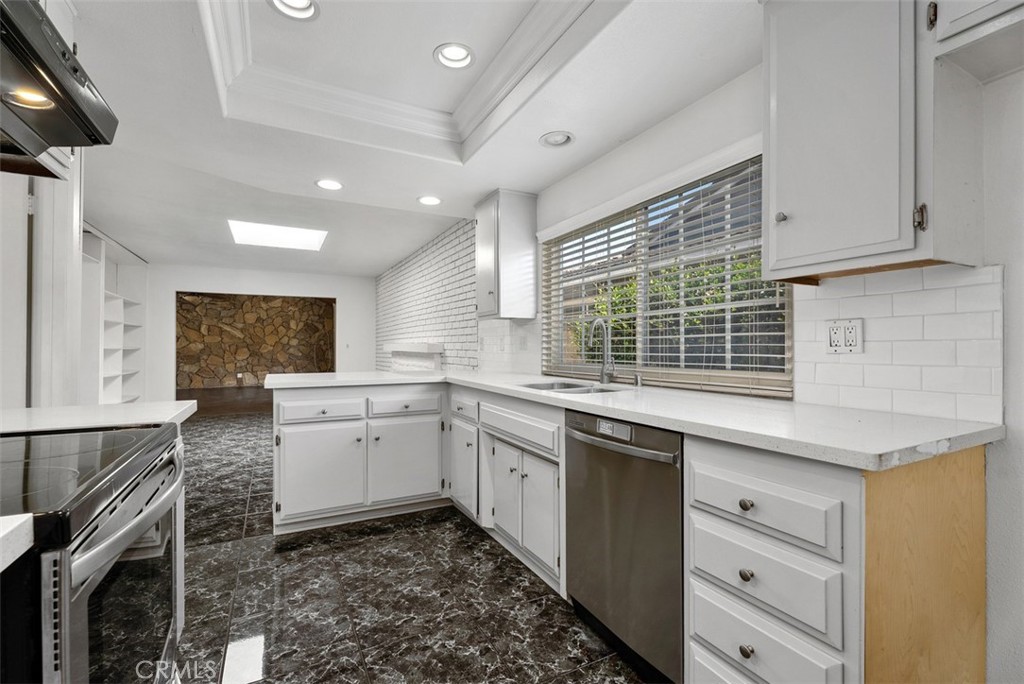 17938 Los Tiempos Street Property Photo 18