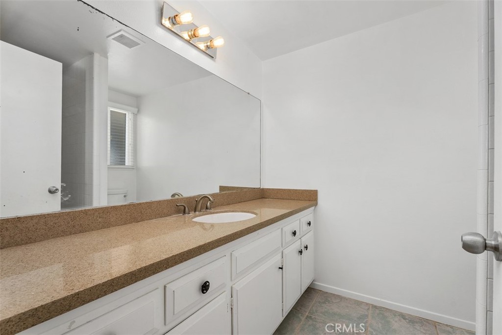 17938 Los Tiempos Street Property Photo 26