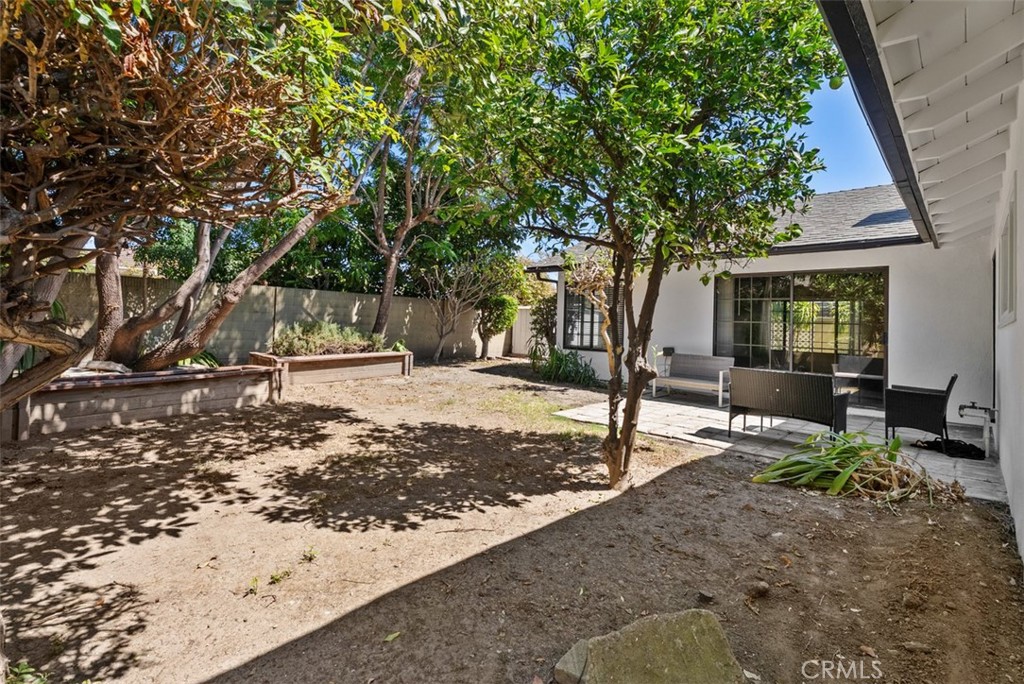 17938 Los Tiempos Street Property Photo 37