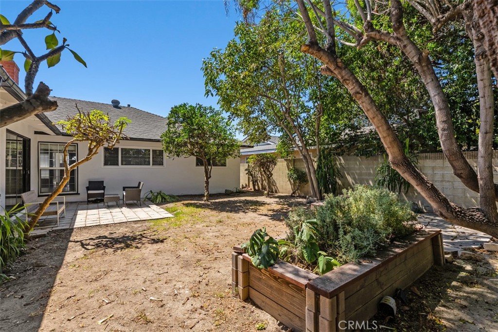17938 Los Tiempos Street Property Photo 41