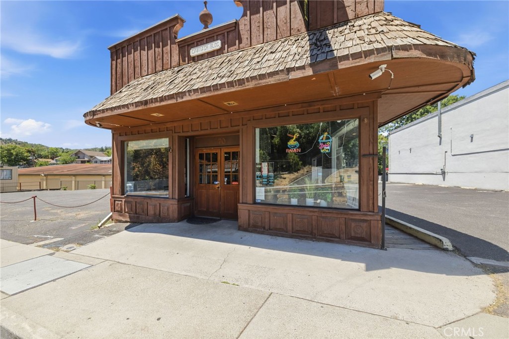 64 Stockton Property Photo 2