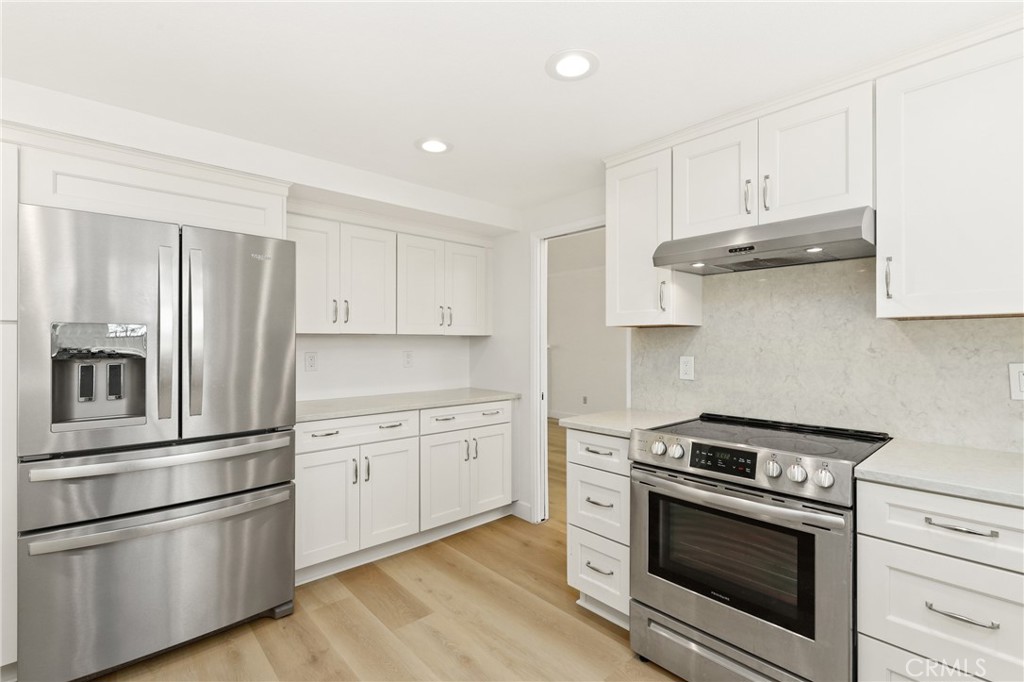 4955 Via Papel Property Photo 19
