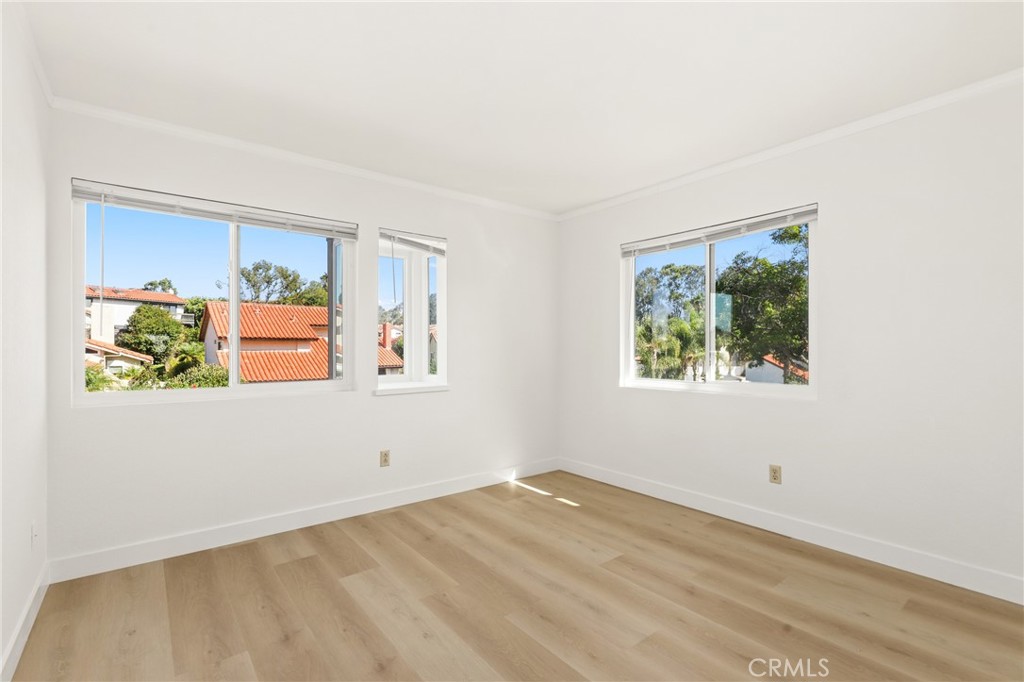 4955 Via Papel Property Photo 32