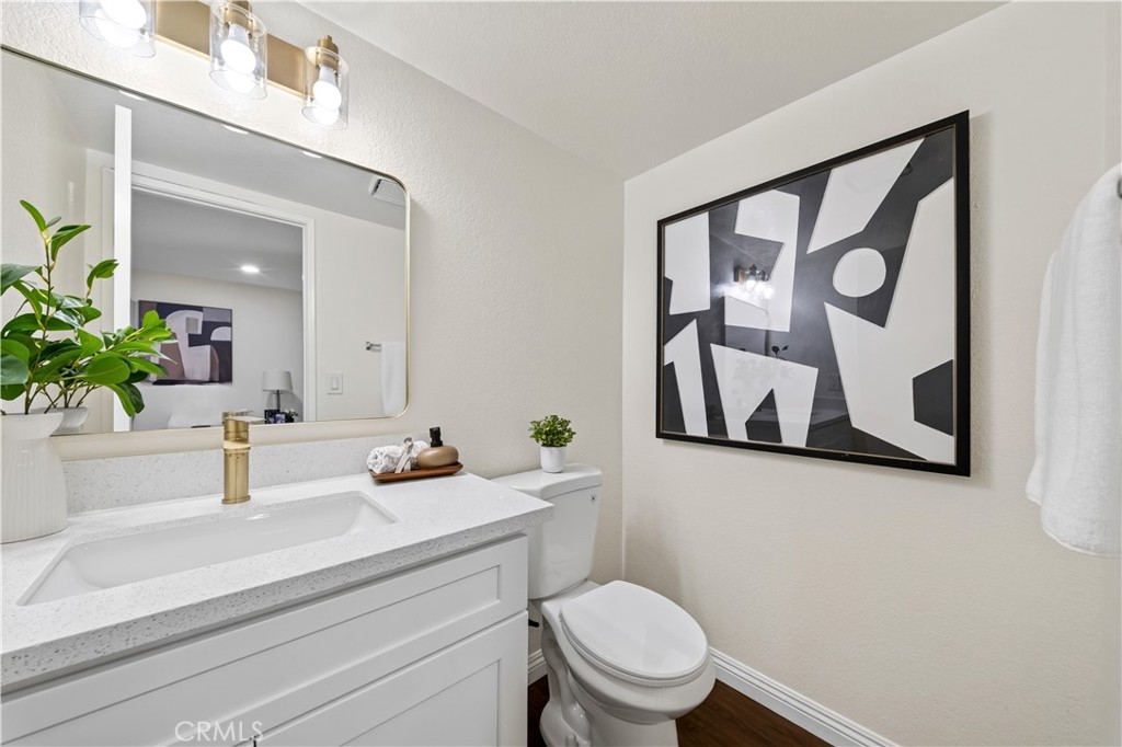15365 Woodruff 8 Property Photo 13