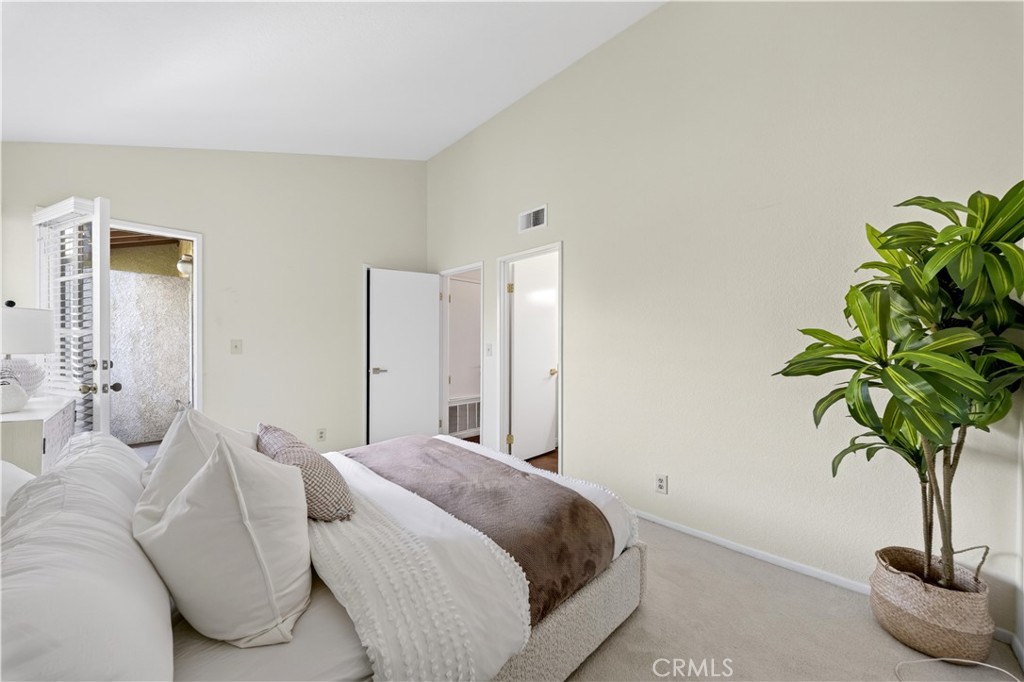 15365 Woodruff 8 Property Photo 17