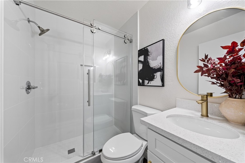 15365 Woodruff 8 Property Photo 23
