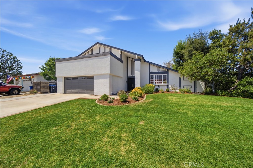 24961 Via Marfil Property Photo 2