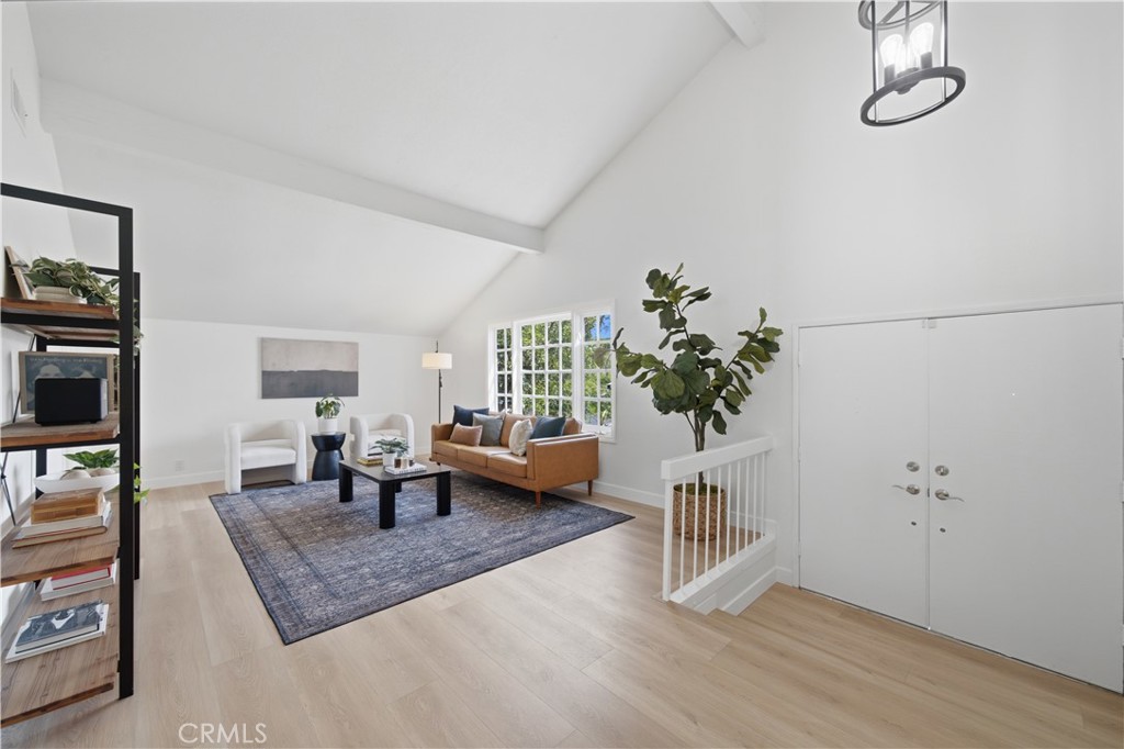 24961 Via Marfil Property Photo 4