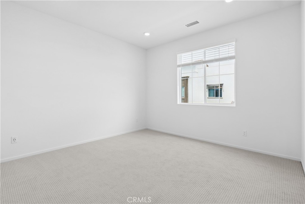 16128 Currant Lane Property Photo 9