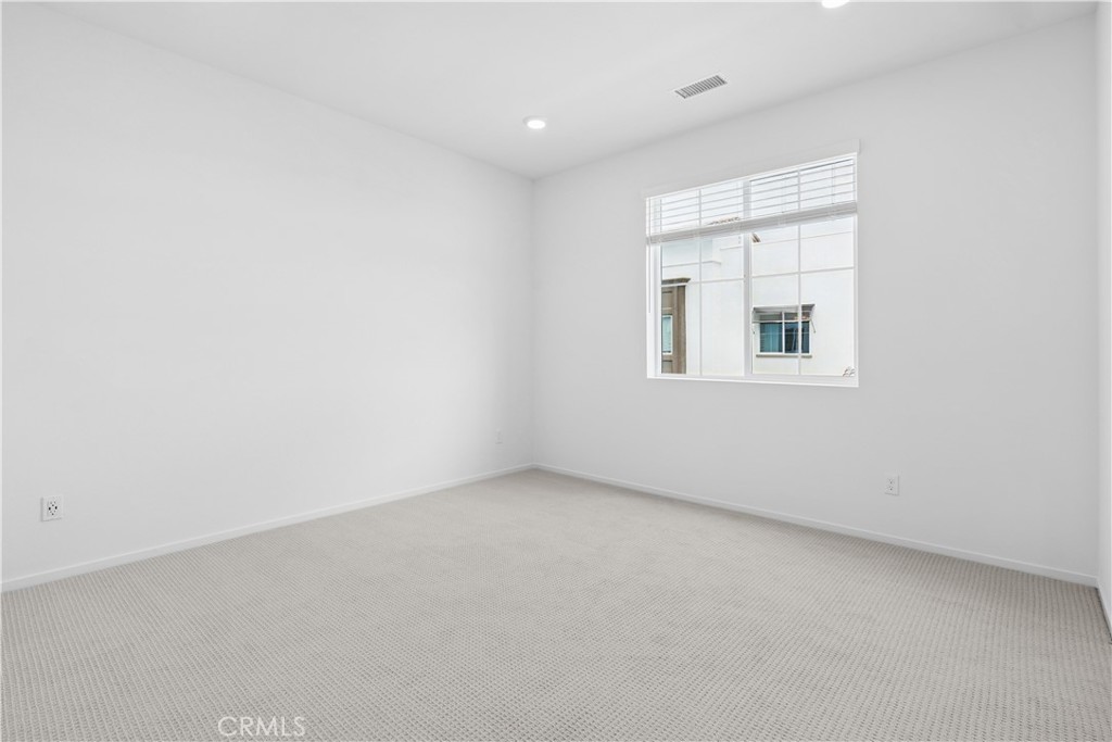 16128 Currant Lane Property Photo 9
