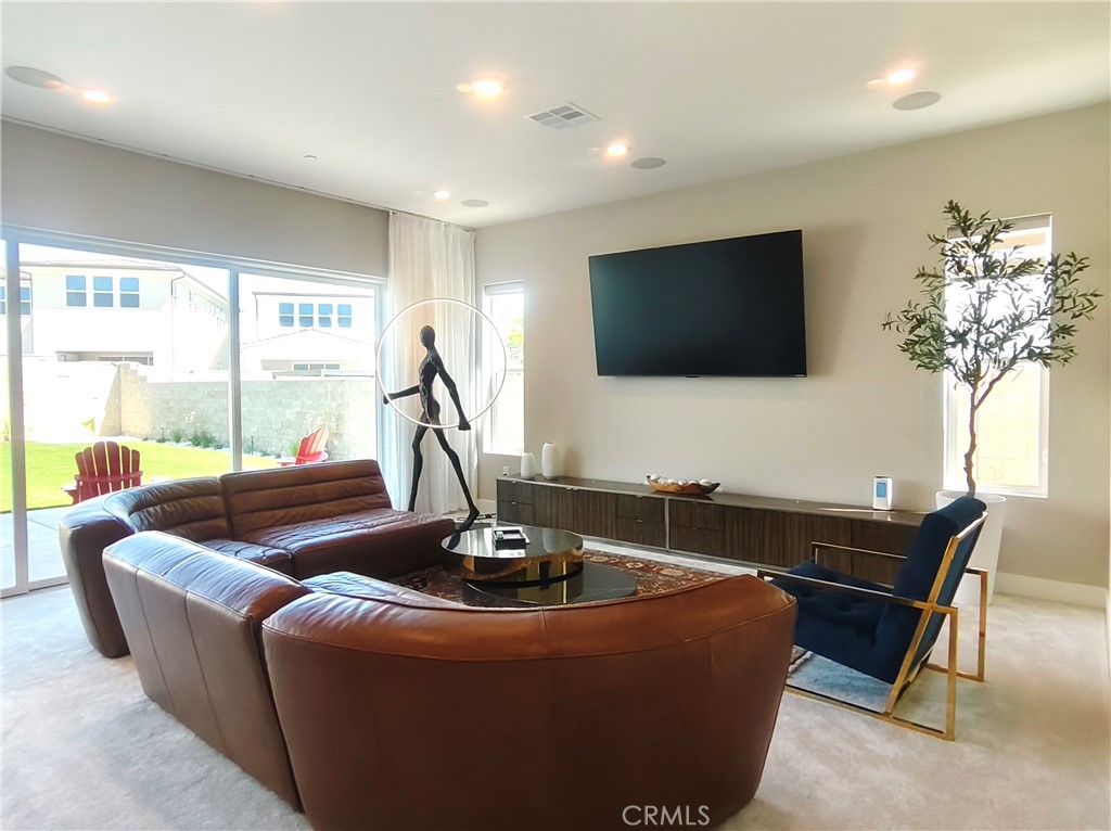 130 Ashpark Property Photo 11