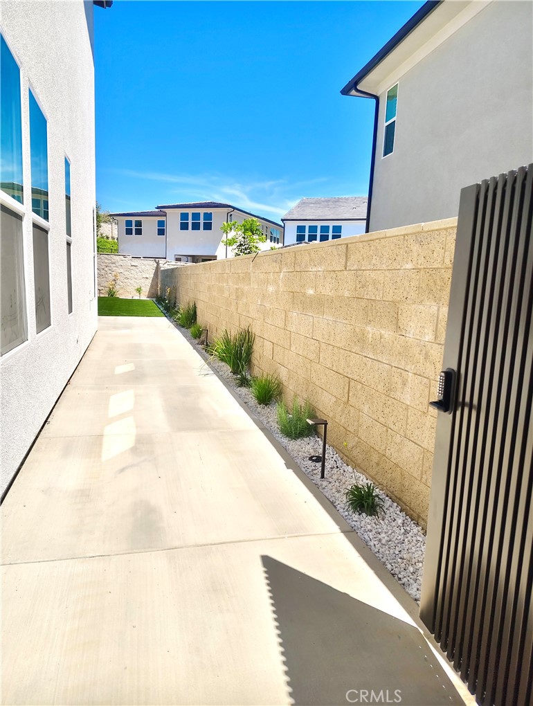 130 Ashpark Property Photo 38