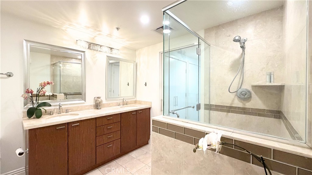 3141 Michelson 808 Property Photo 16