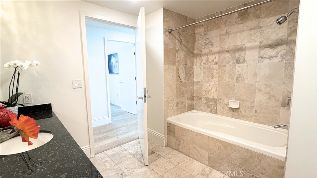 3141 Michelson 808 Property Photo 21