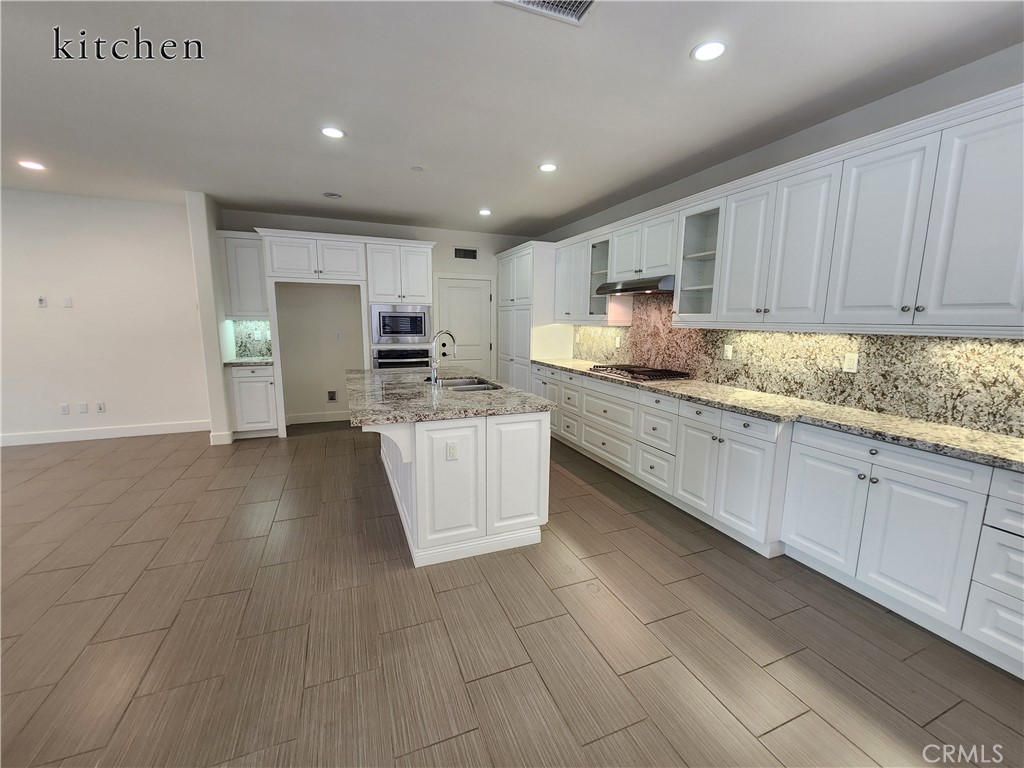 3451 Villa Drive Property Photo 8