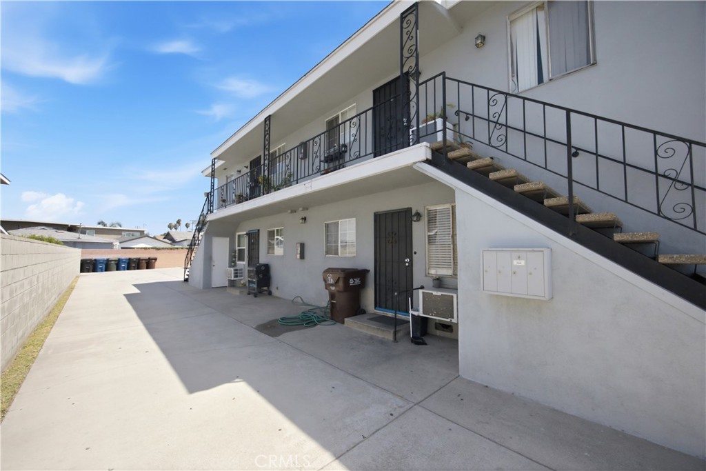 3704 Tyler Avenue Property Photo 6