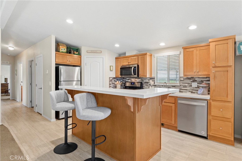 1424 Glengrove Property Photo 7