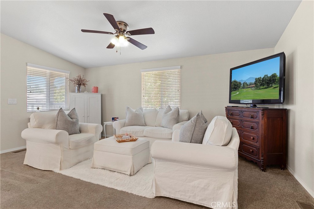 1424 Glengrove Property Photo 13
