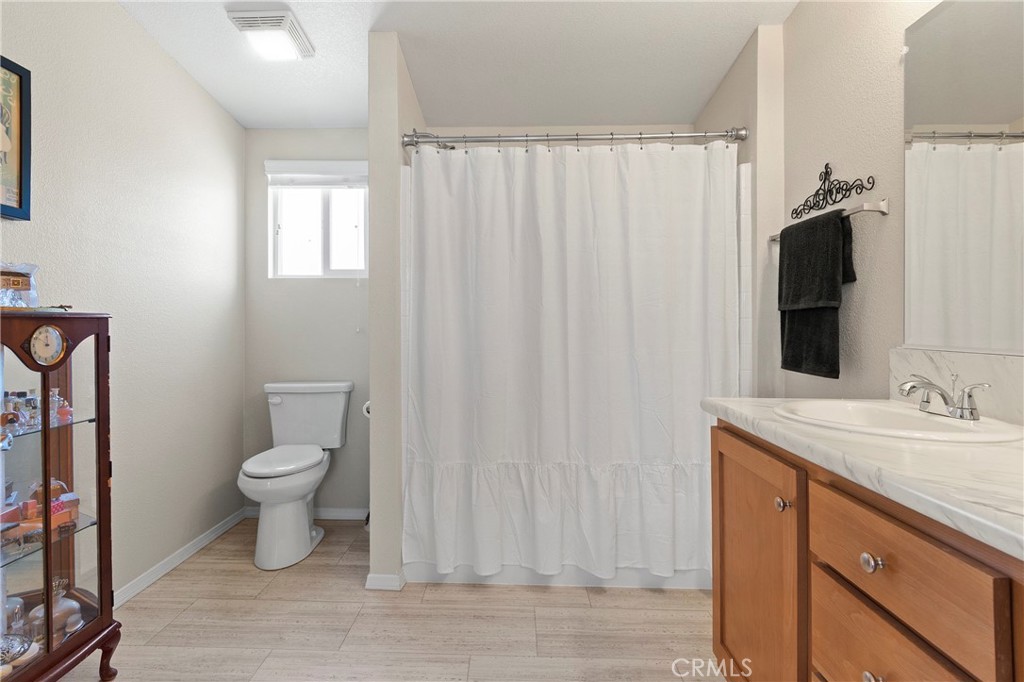 1424 Glengrove Property Photo 19