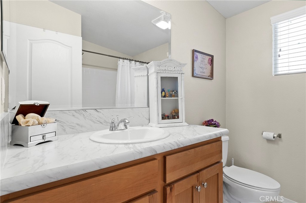 1424 Glengrove Property Photo 21