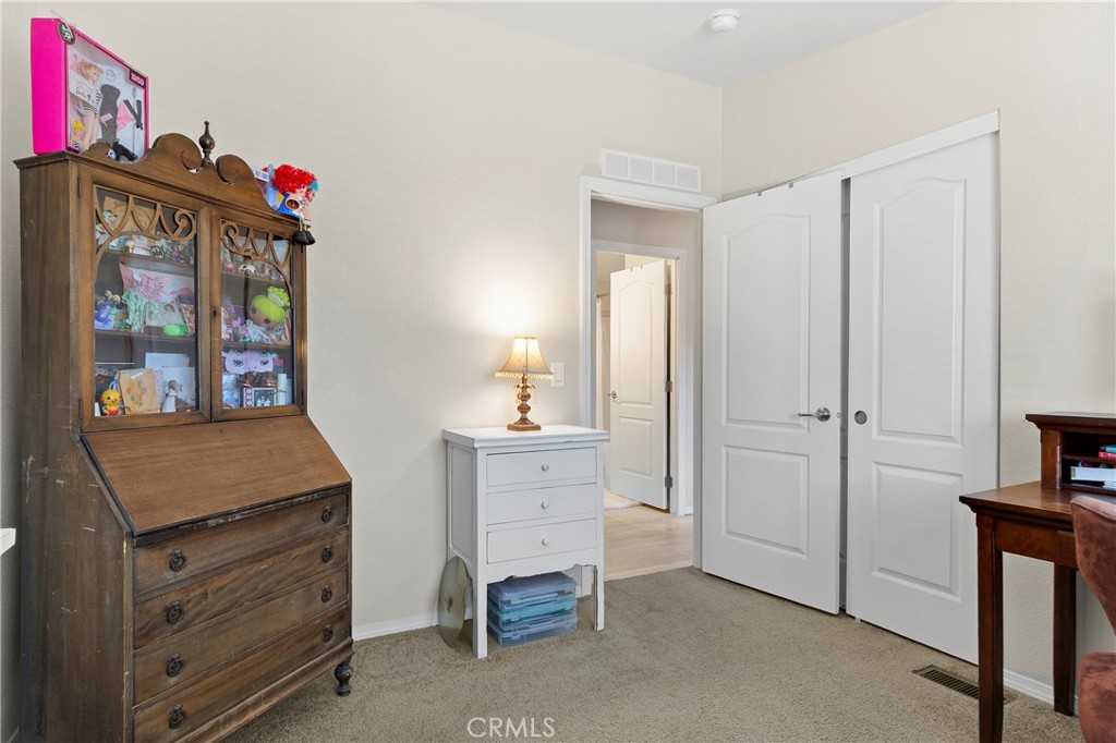1424 Glengrove Property Photo 26