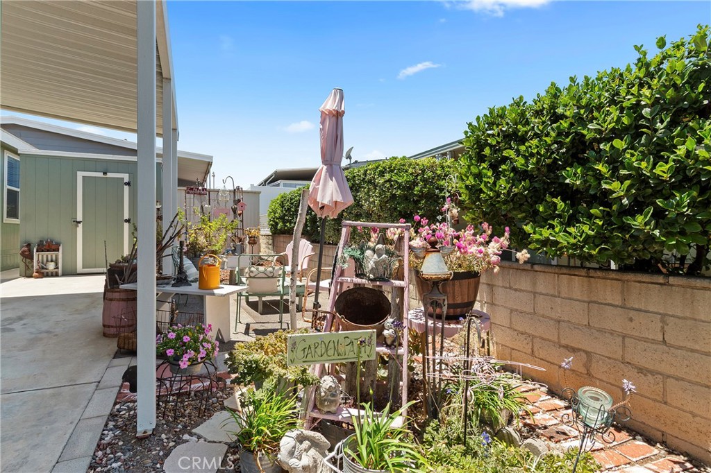 1424 Glengrove Property Photo 32