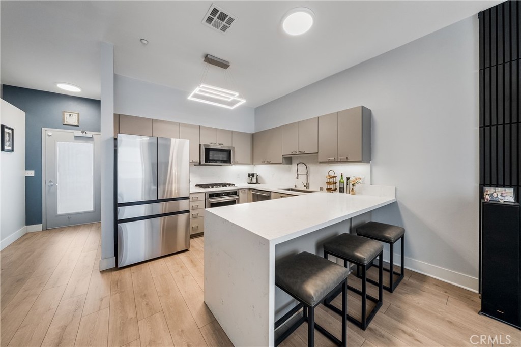 435 W Center Street Promenade 221 Property Photo 2
