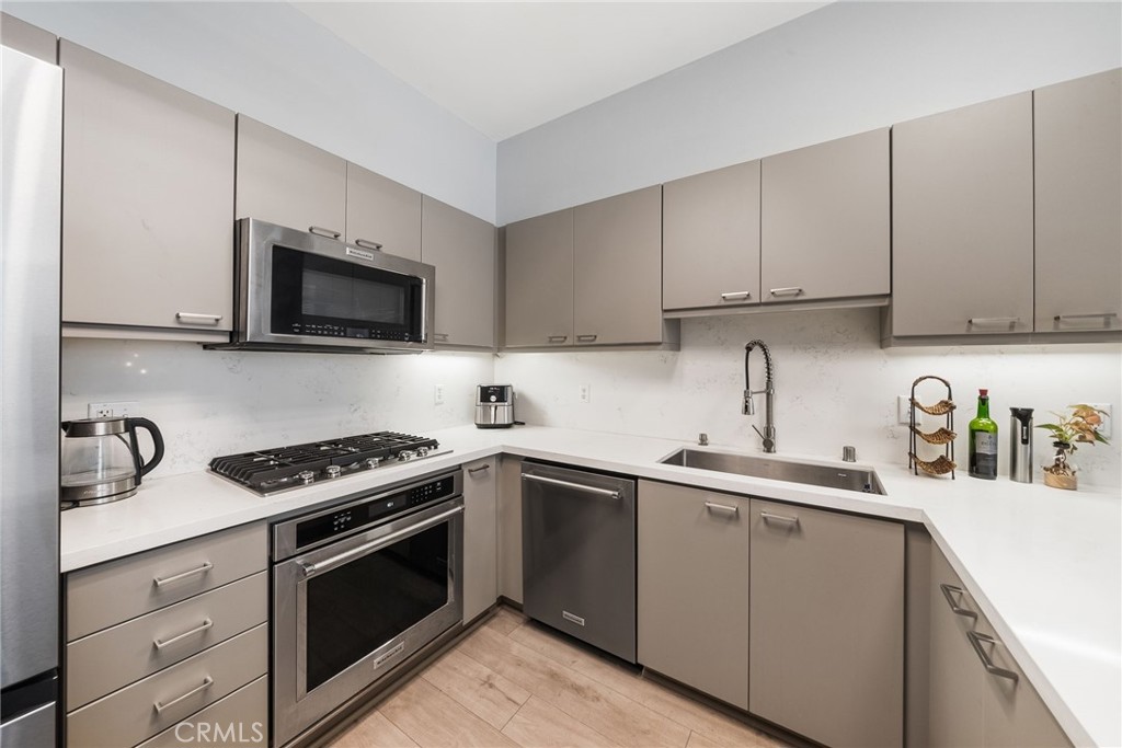 435 W Center Street Promenade 221 Property Photo 3