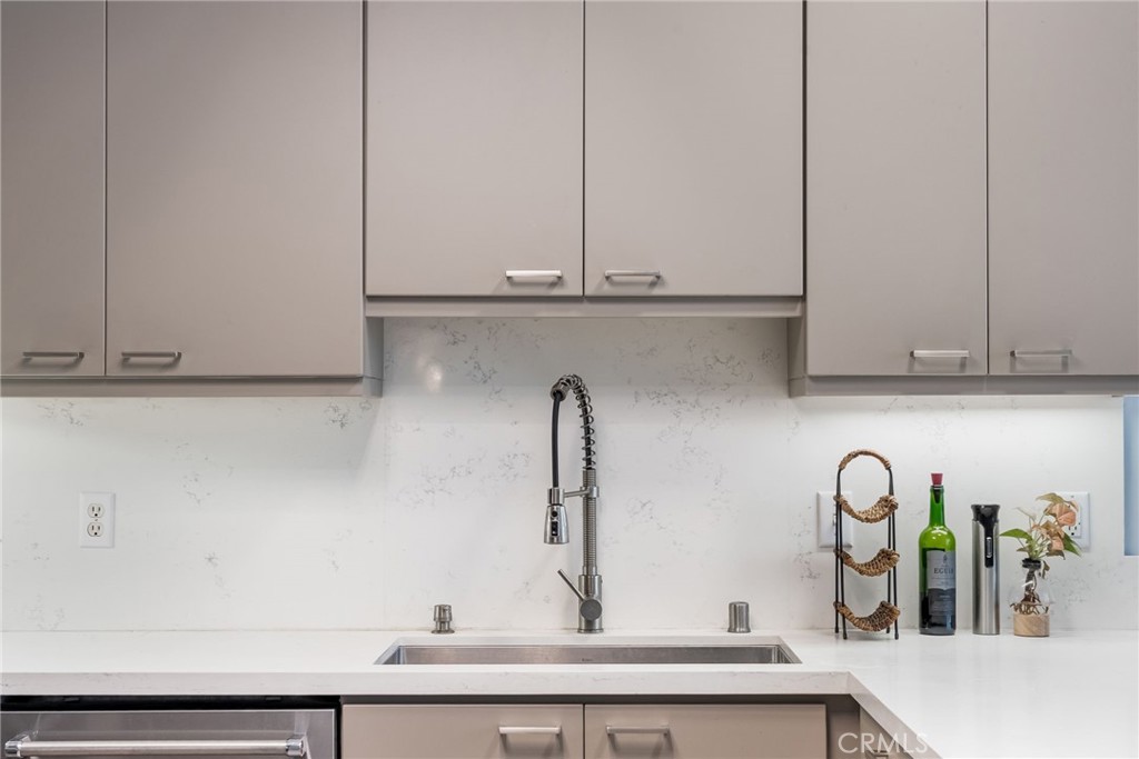 435 W Center Street Promenade 221 Property Photo 5