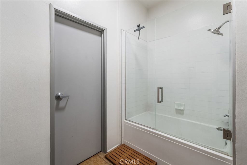 435 W Center Street Promenade 221 Property Photo 18