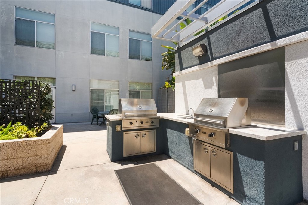 435 W Center Street Promenade 221 Property Photo 27