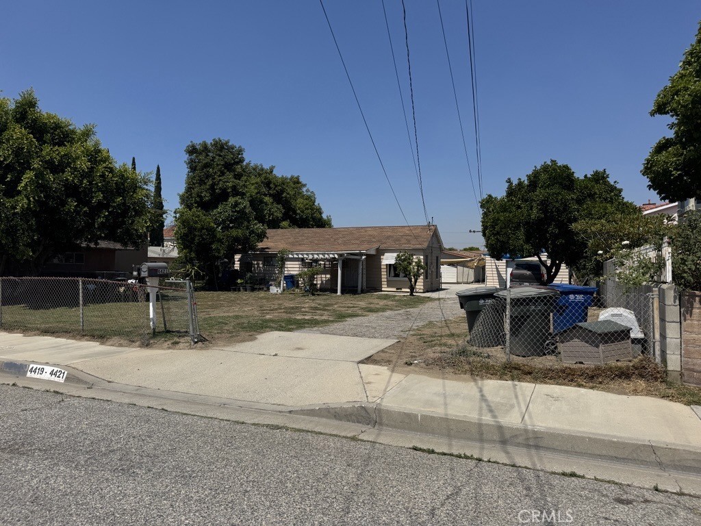 4421 Durfee Property Photo 1