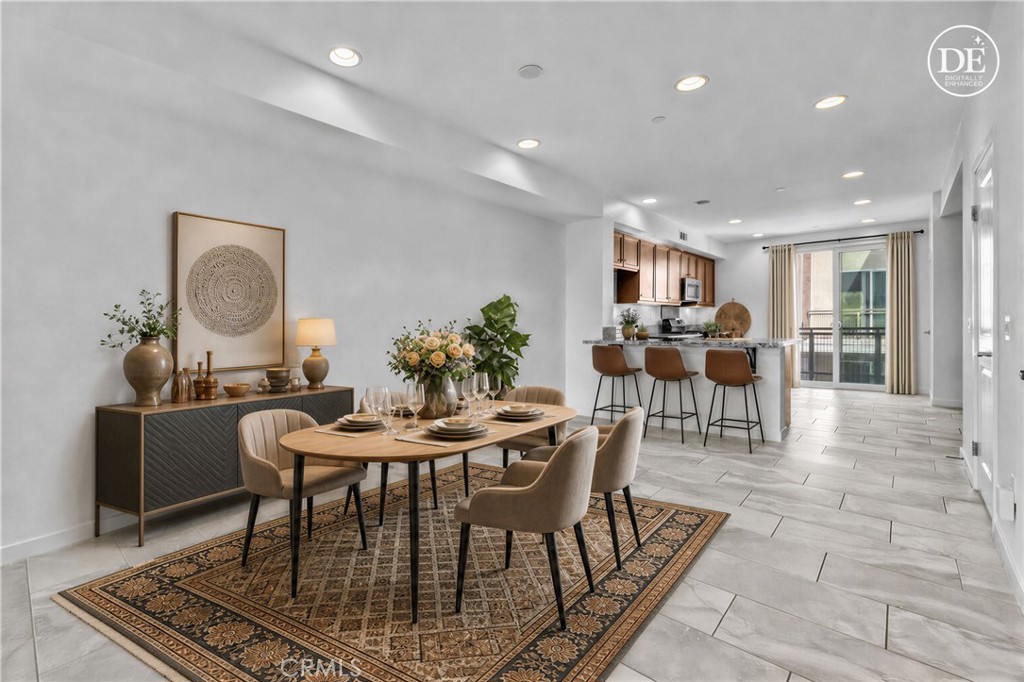 83 Waldorf Property Photo 3