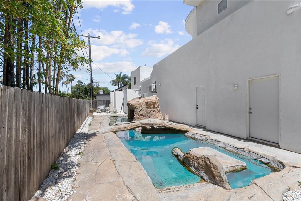 1578 San Bernardino Property Photo 49