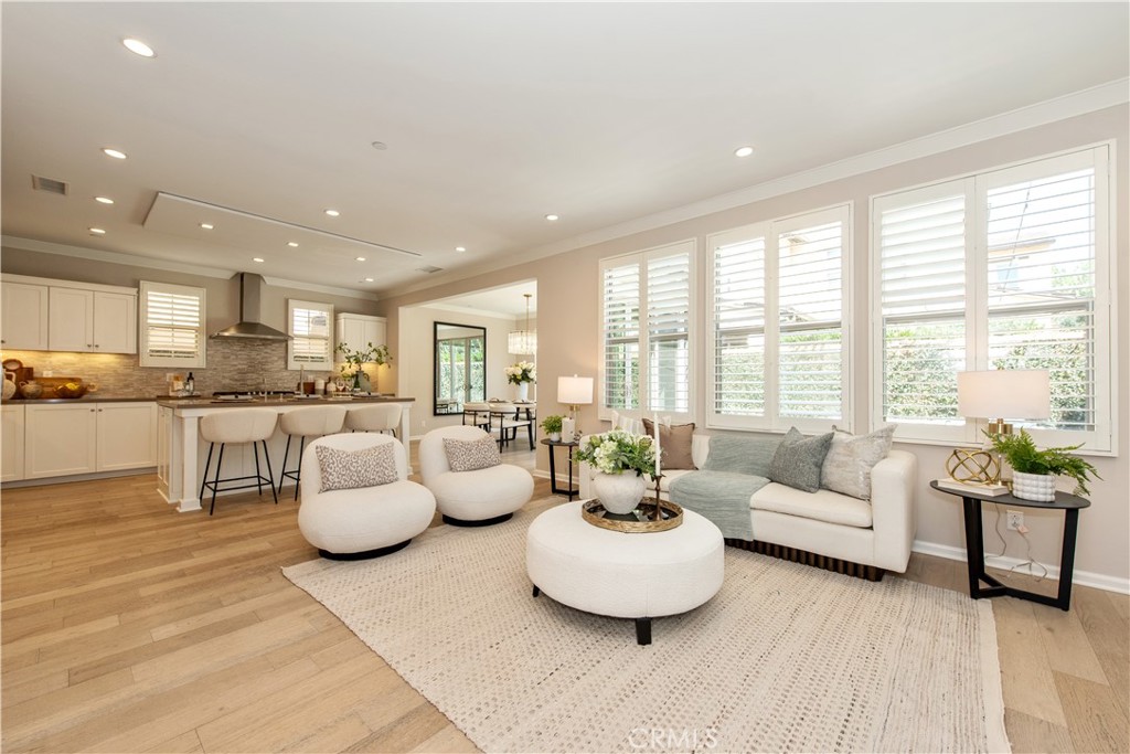 146 Rotunda Property Photo 8